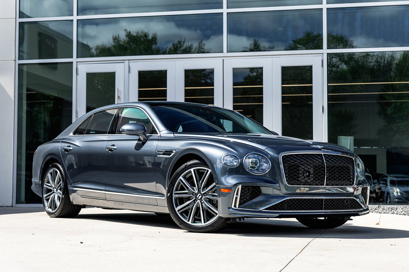 2026 Bentley Flying Spur's photo