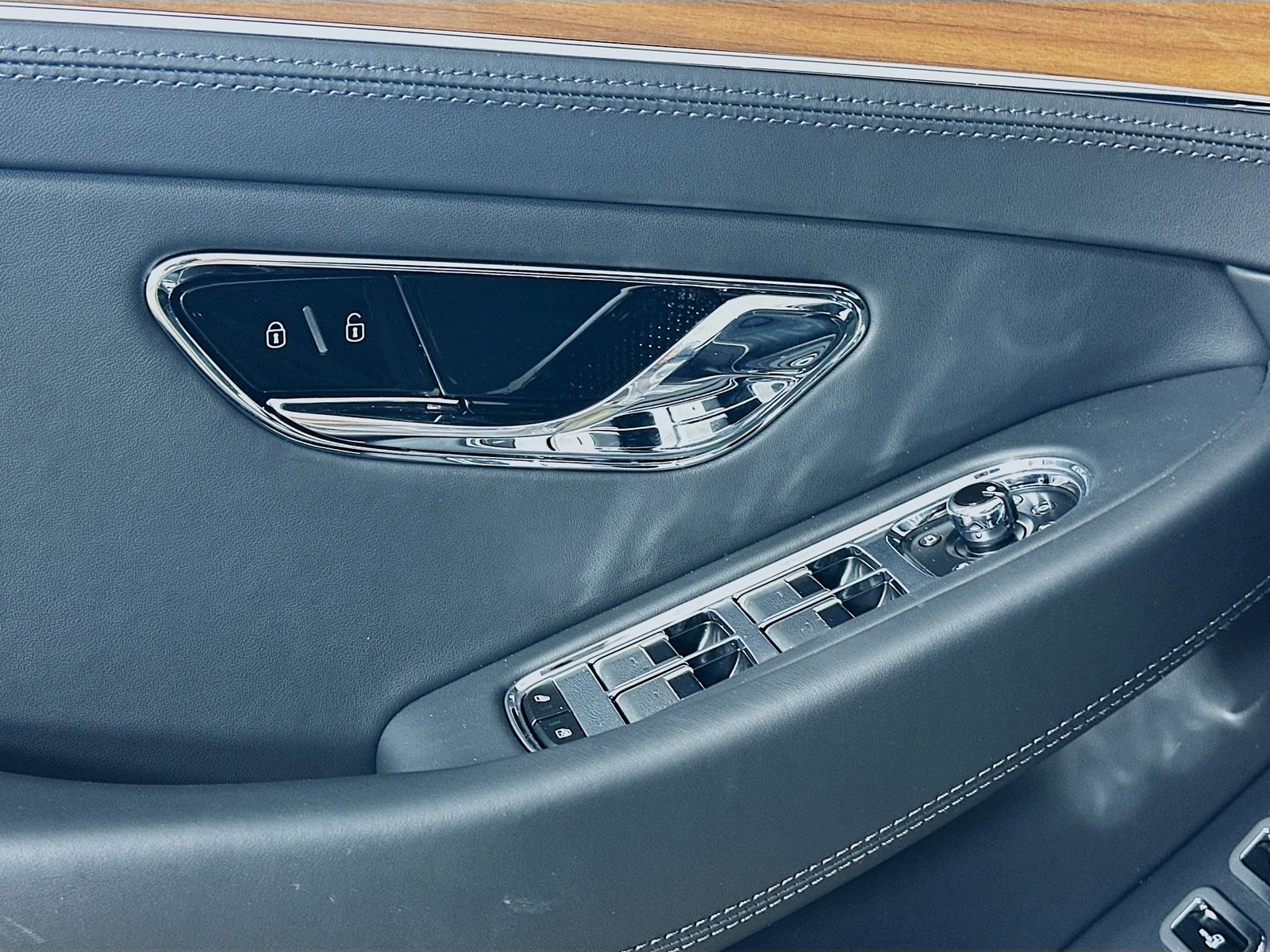 2026 Bentley Continental GT Base - Photo 23