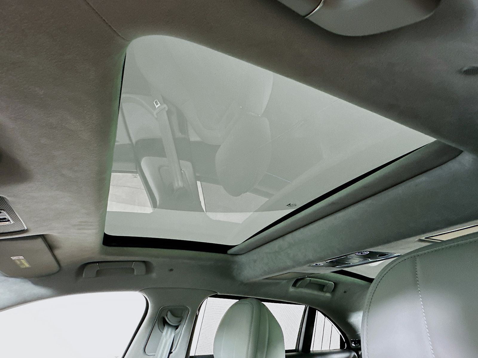 2026 Bentley Flying Spur Azure - Photo 32