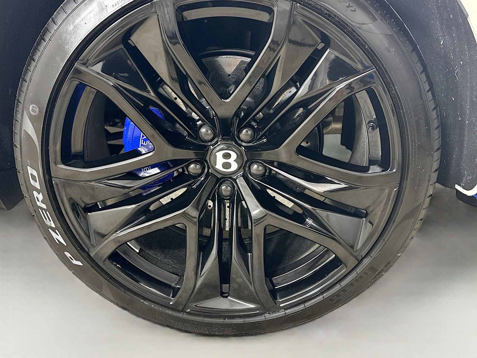 2026 Bentley Bentayga Speed - Photo 42
