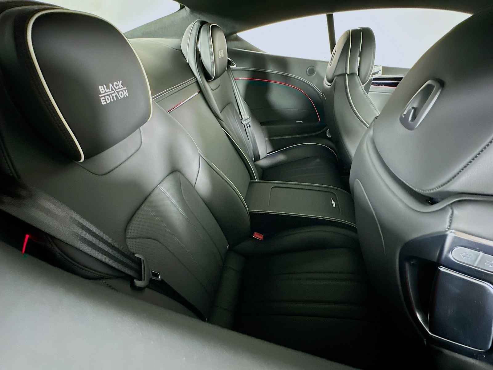 2025 Bentley Continental GT Black Edition - Photo 43