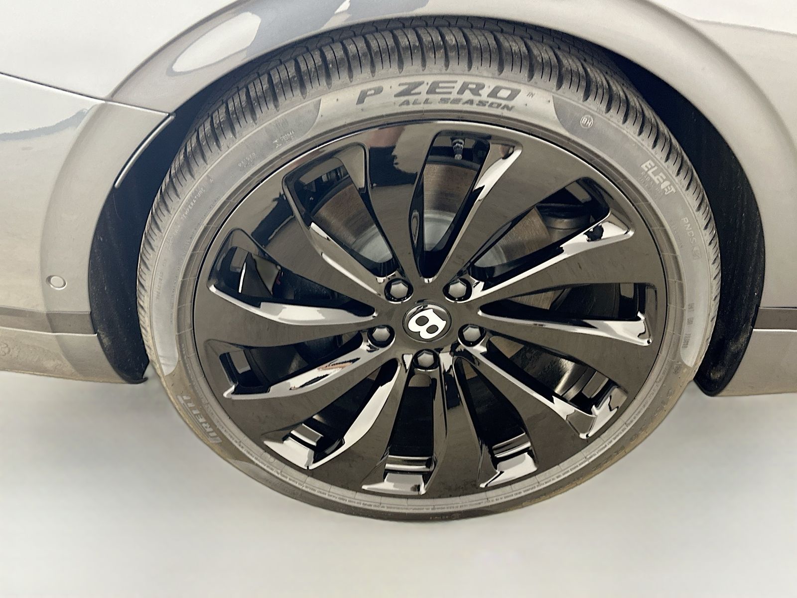 2025 Bentley Continental GT Black Edition - Photo 63