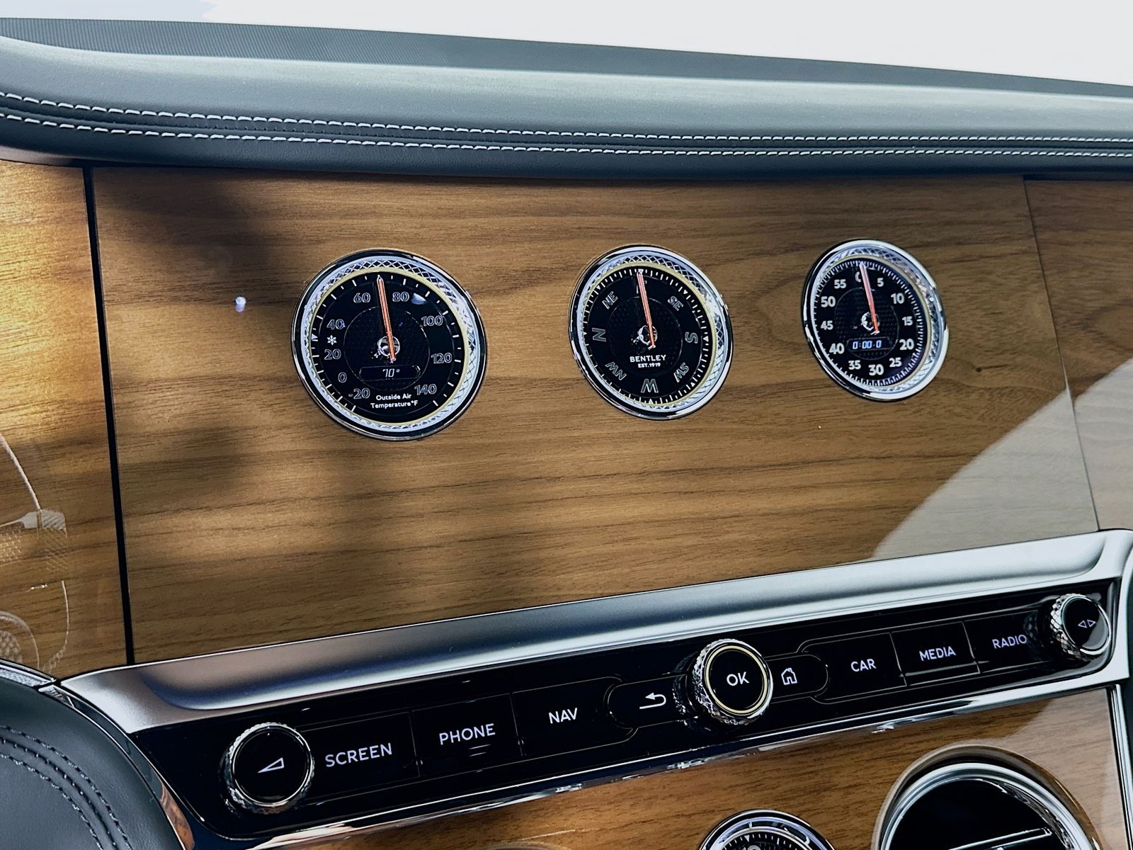 2026 Bentley Continental GT Base - Photo 30