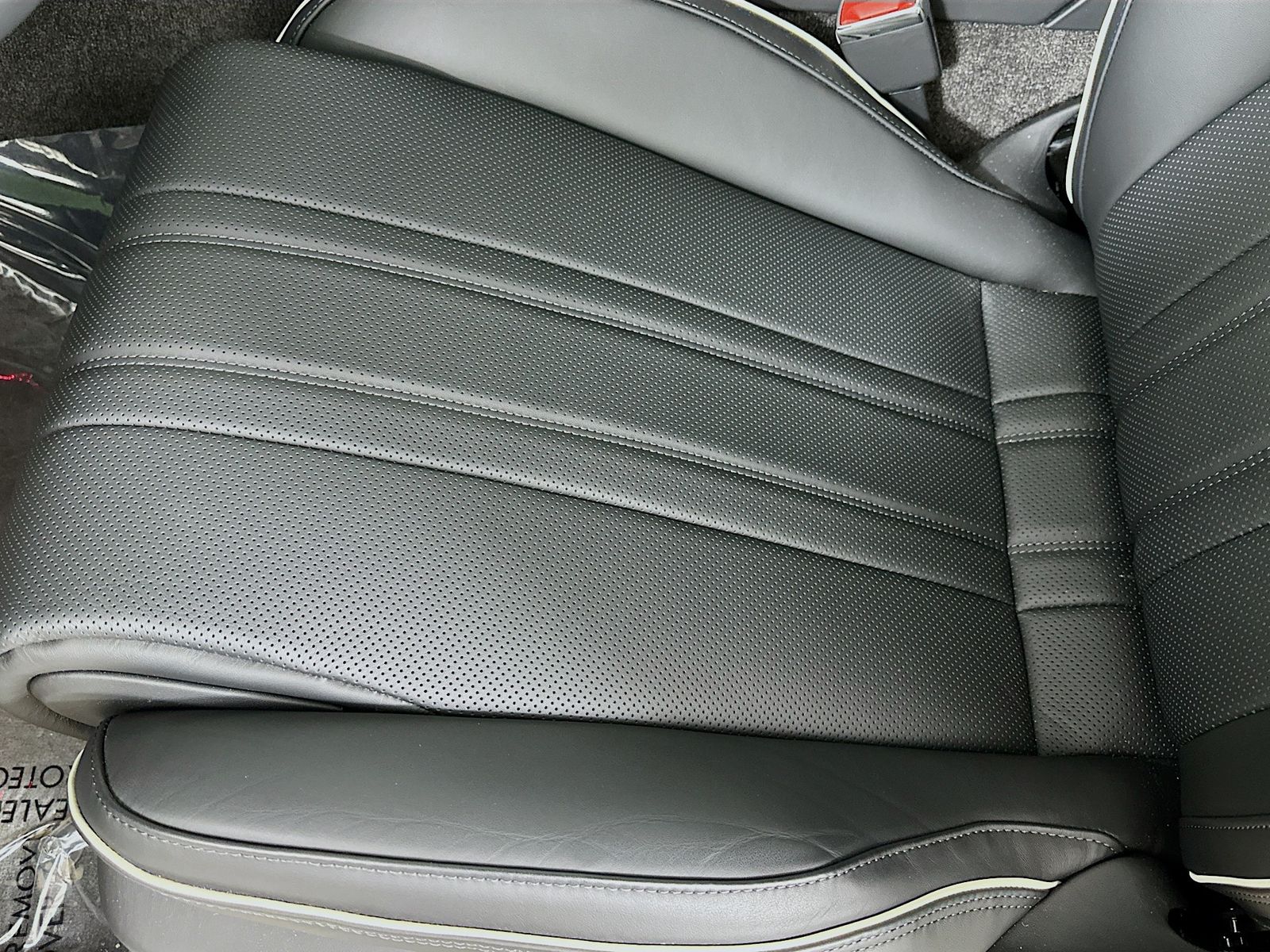 2025 Bentley Continental GT Black Edition - Photo 32