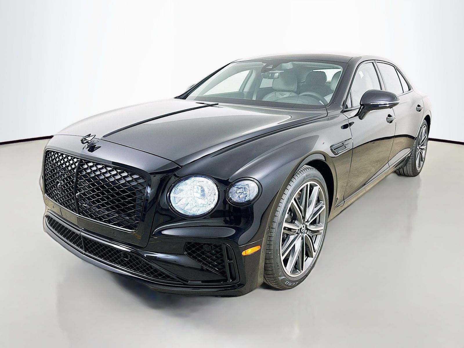 2026 Bentley Flying Spur Azure's photo