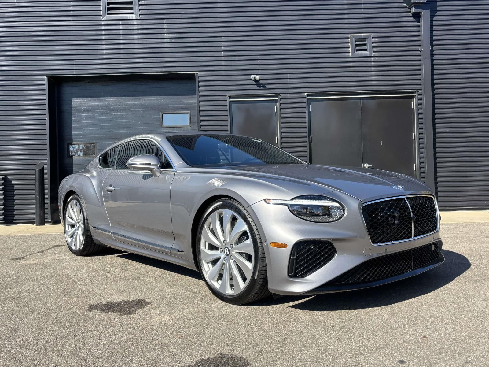 2026 Bentley Continental GT -'s photo
