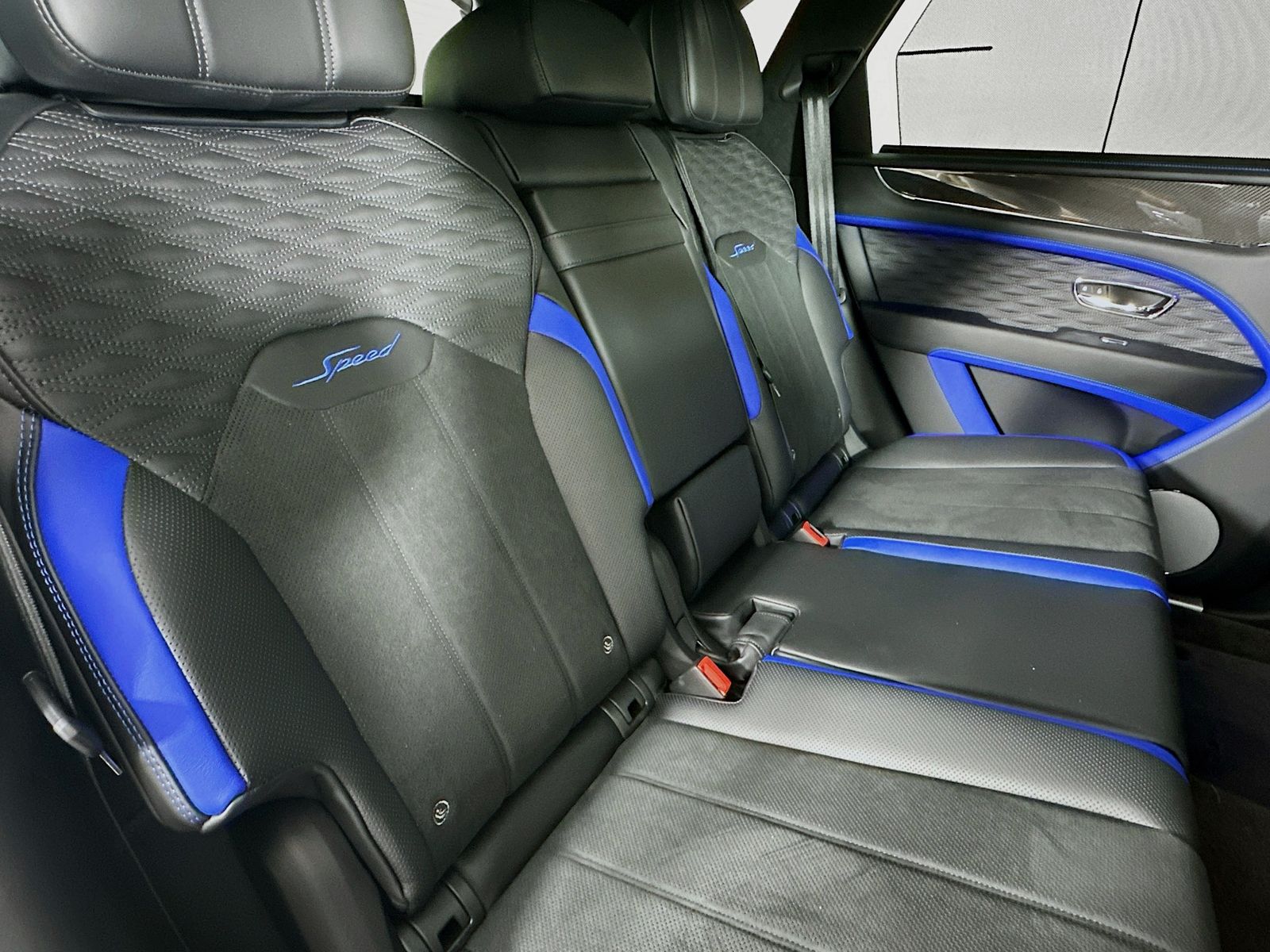 2026 Bentley Bentayga Speed - Photo 37