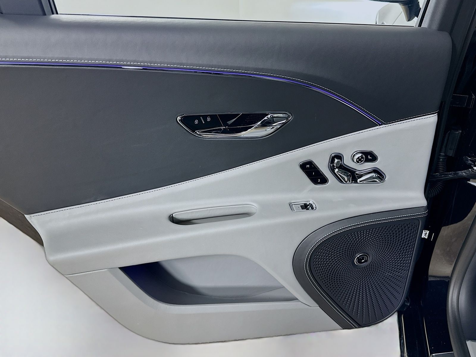 2026 Bentley Flying Spur Azure - Photo 37