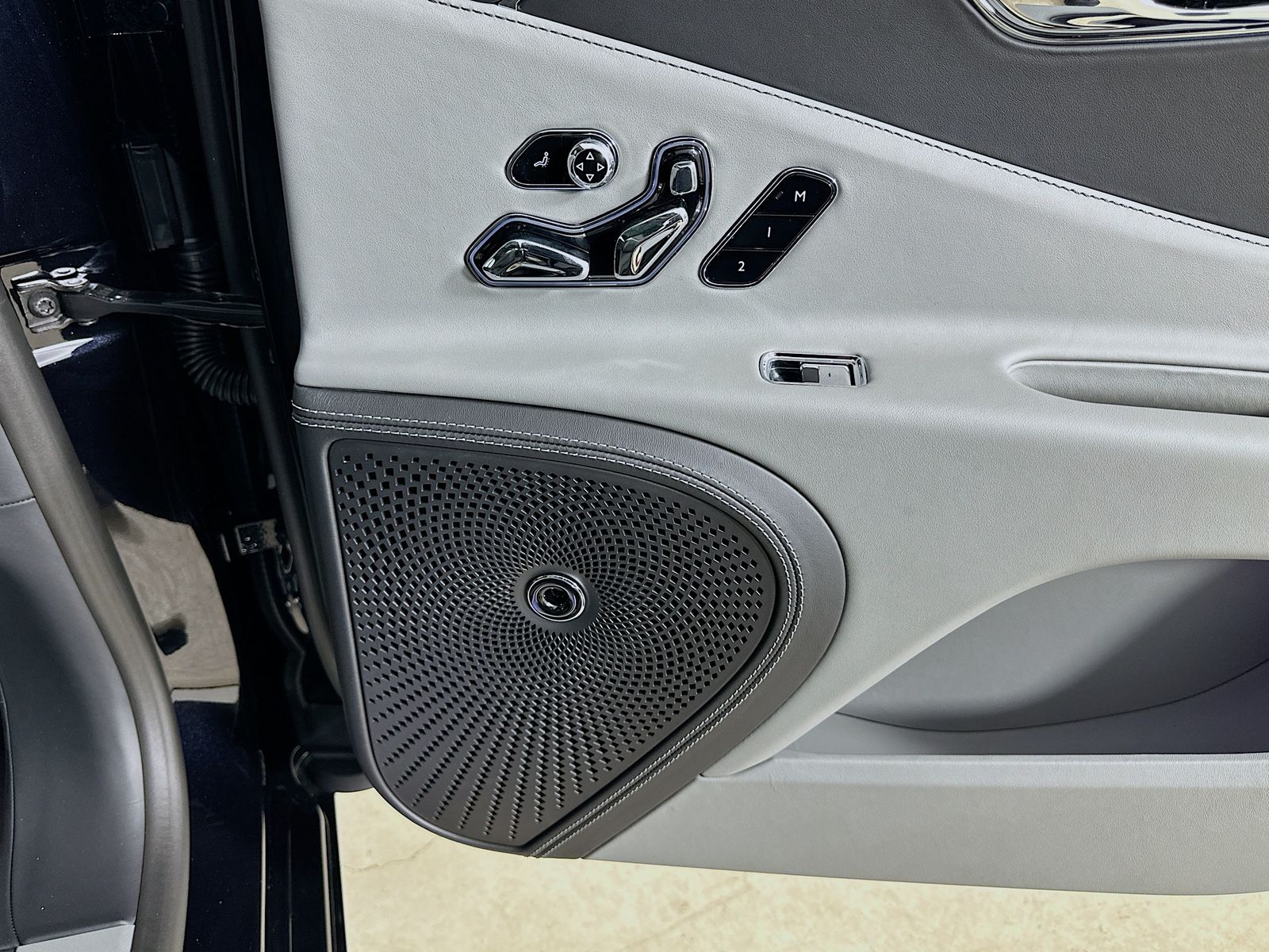 2026 Bentley Flying Spur Azure - Photo 46