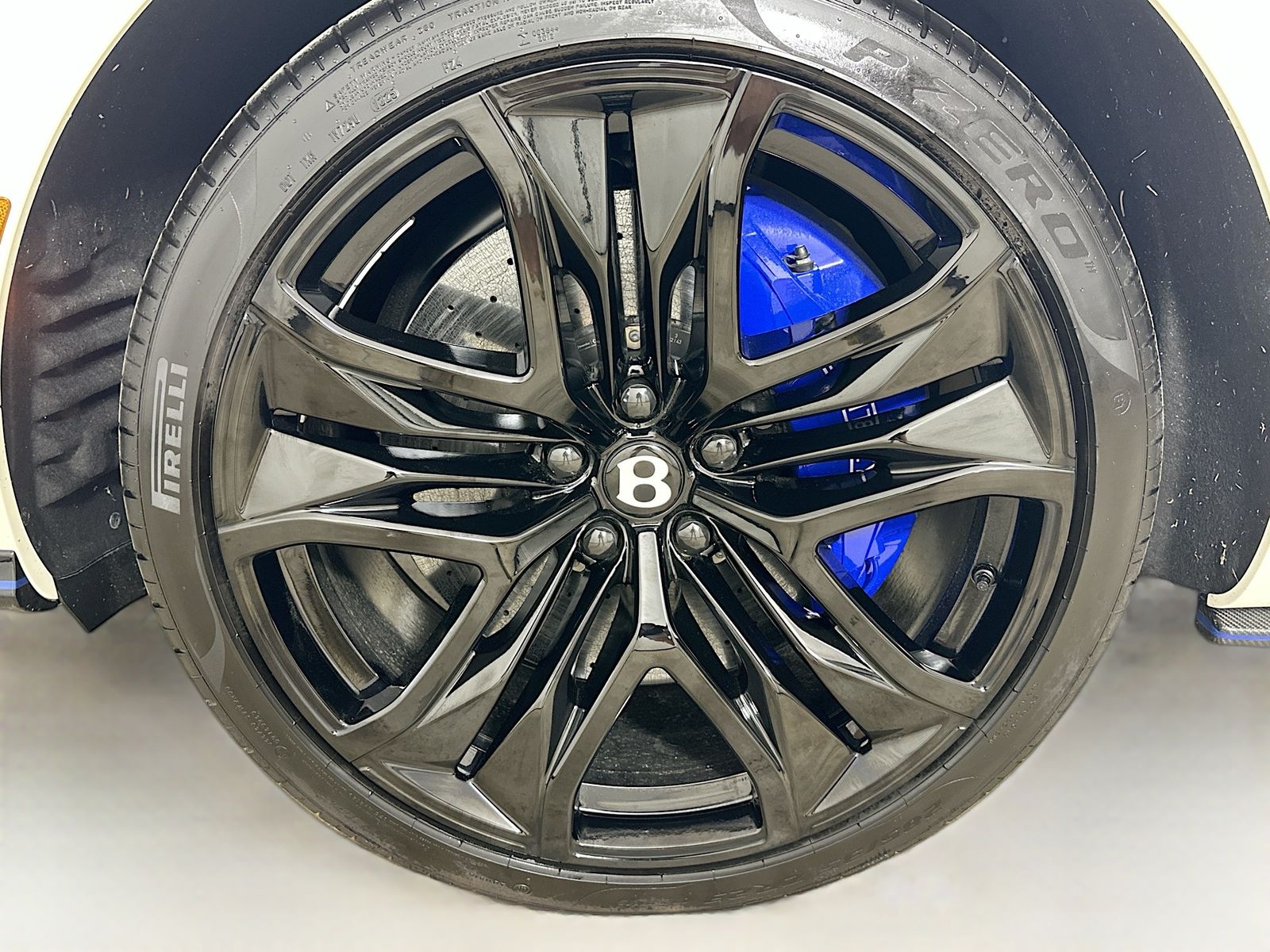 2026 Bentley Bentayga Speed - Photo 52