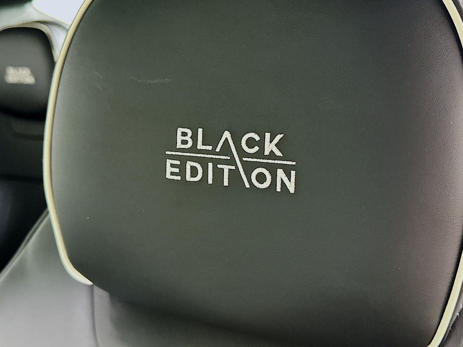 2025 Bentley Continental GT Black Edition - Photo 40