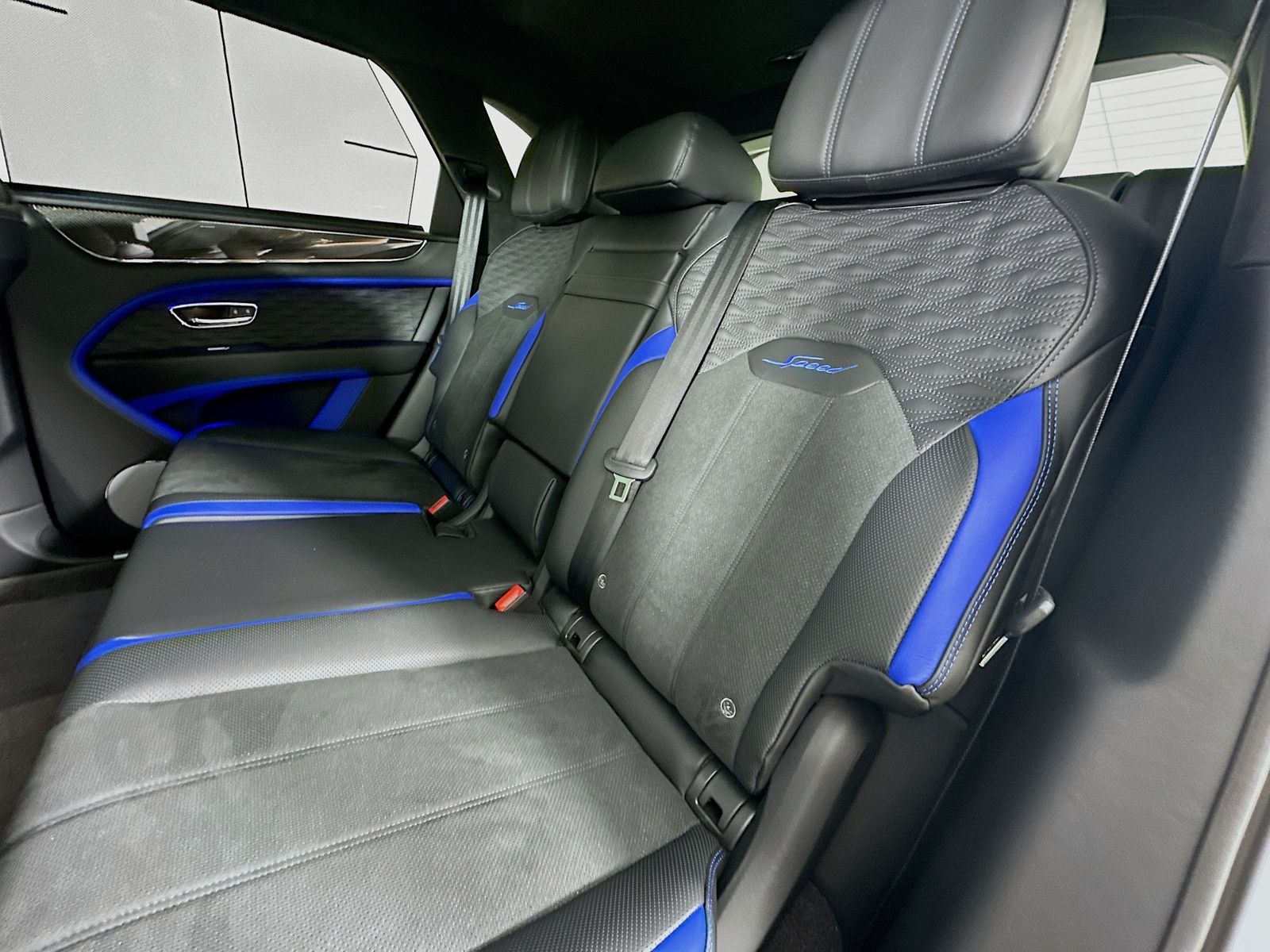2026 Bentley Bentayga Speed - Photo 32