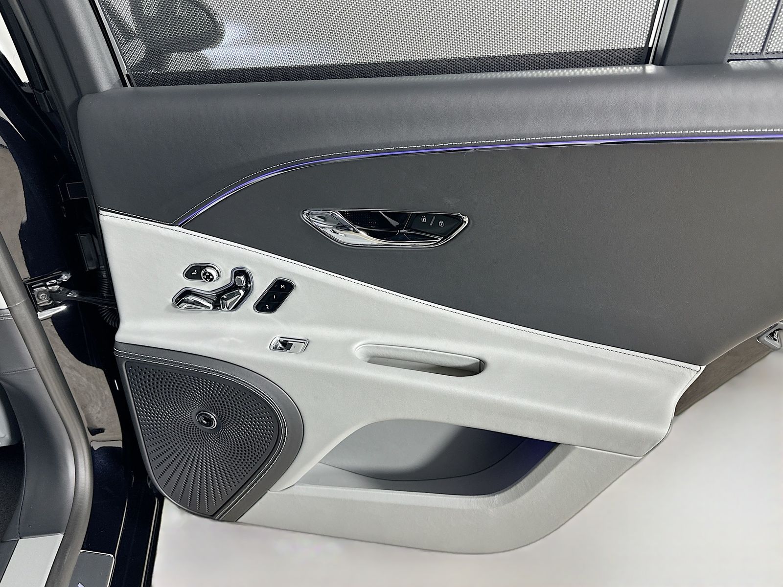 2026 Bentley Flying Spur Azure - Photo 45