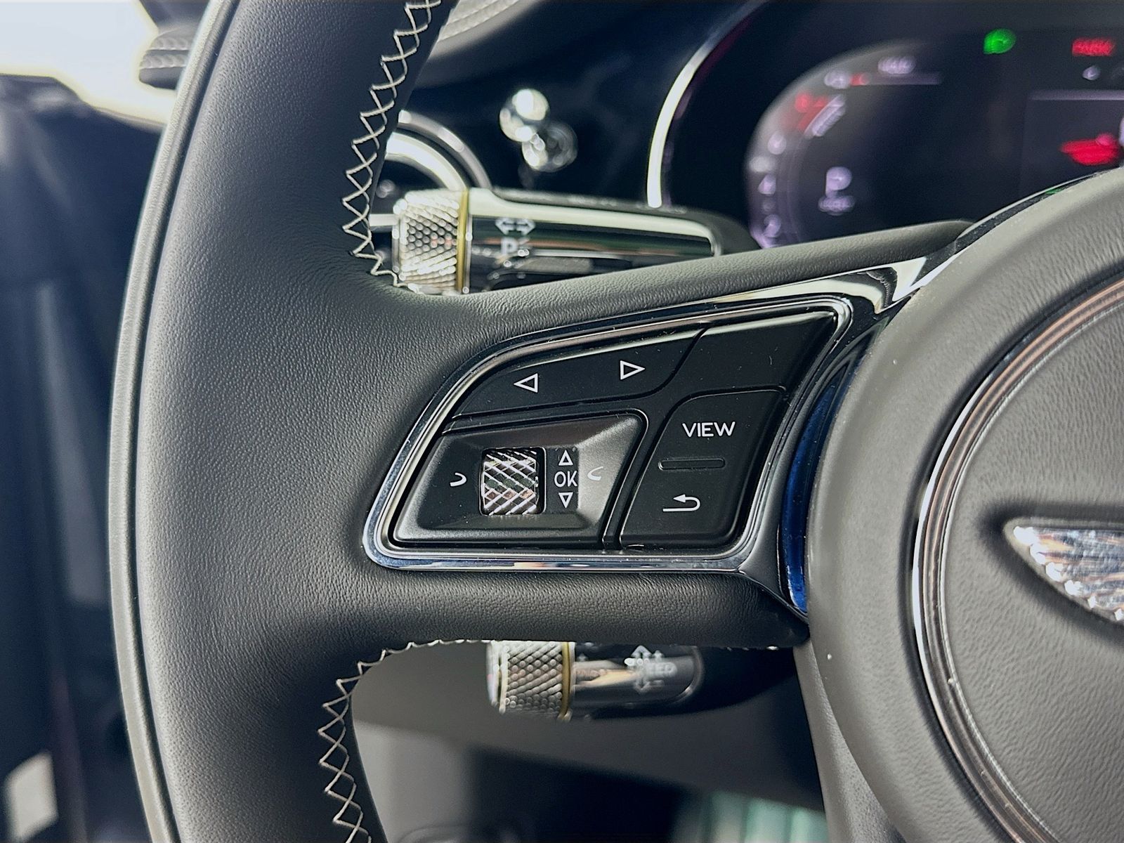 2025 Bentley Continental GT Black Edition - Photo 19
