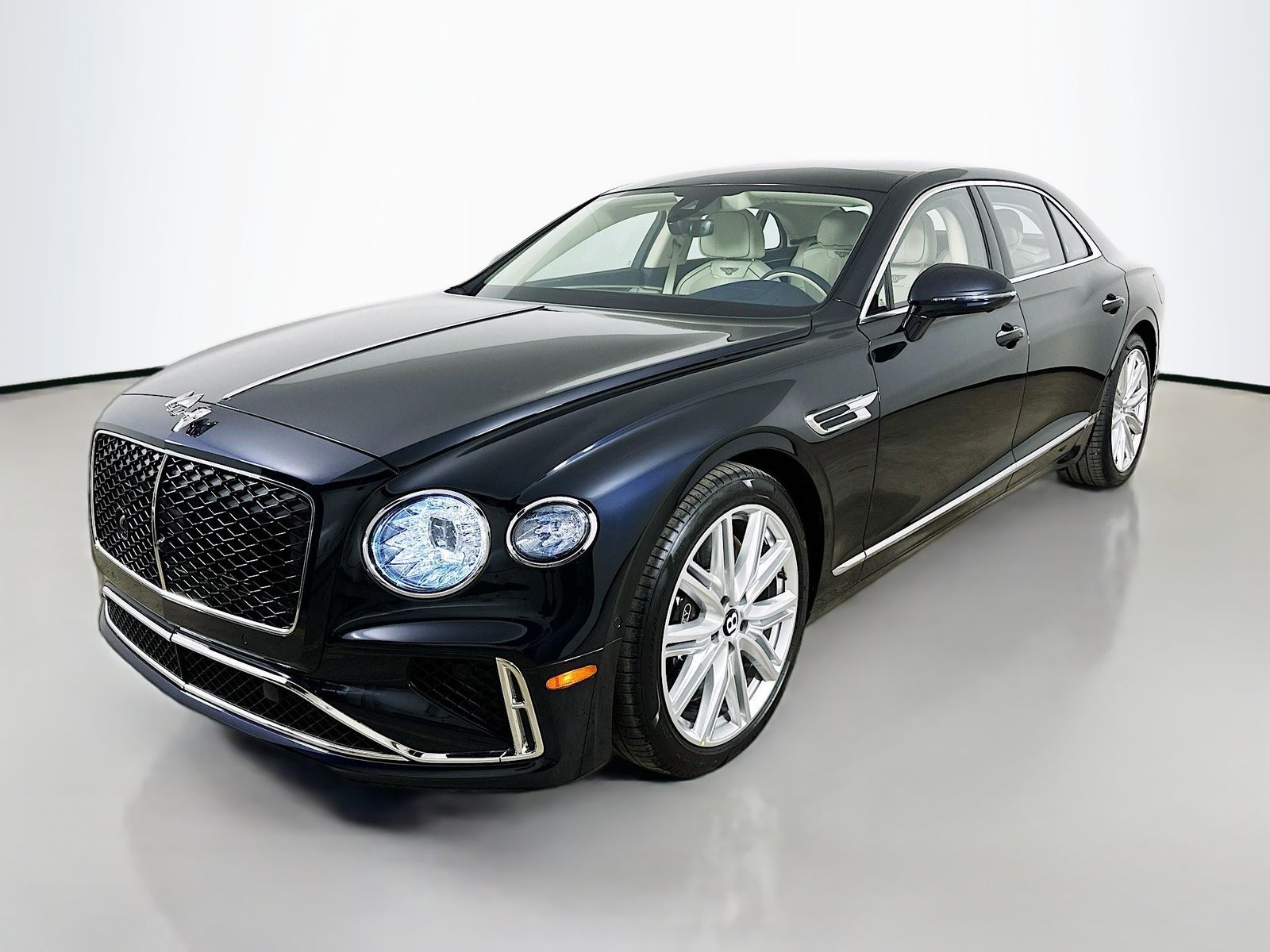 2026 Bentley Flying Spur's photo