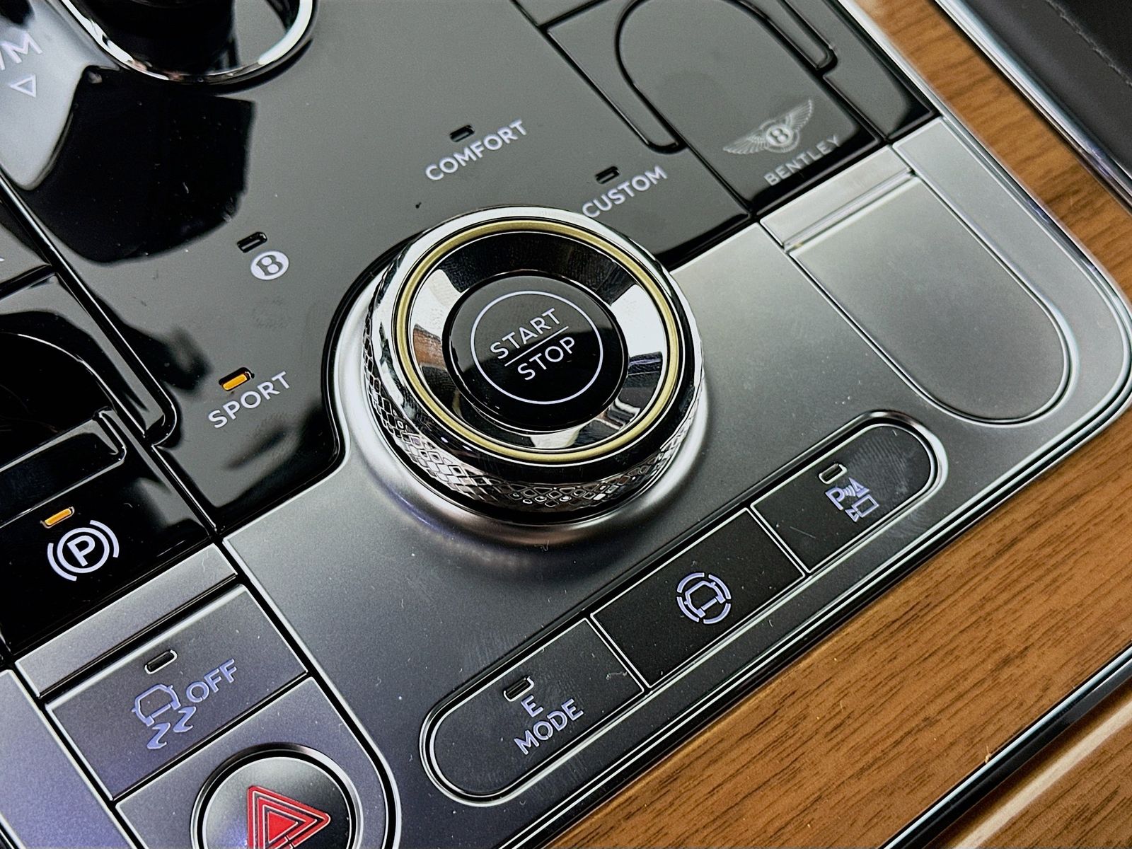 2026 Bentley Continental GT Base - Photo 16