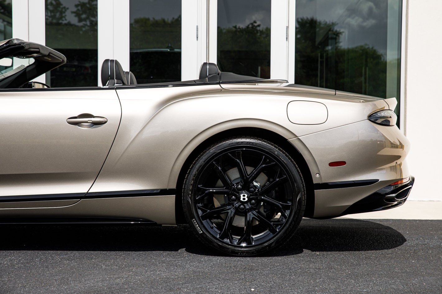 2026 Bentley Continental GTC - Photo 13