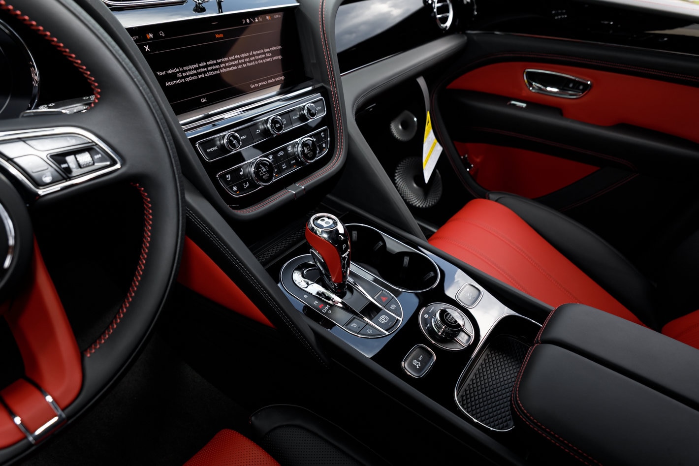 2026 Bentley Bentayga - Photo 28