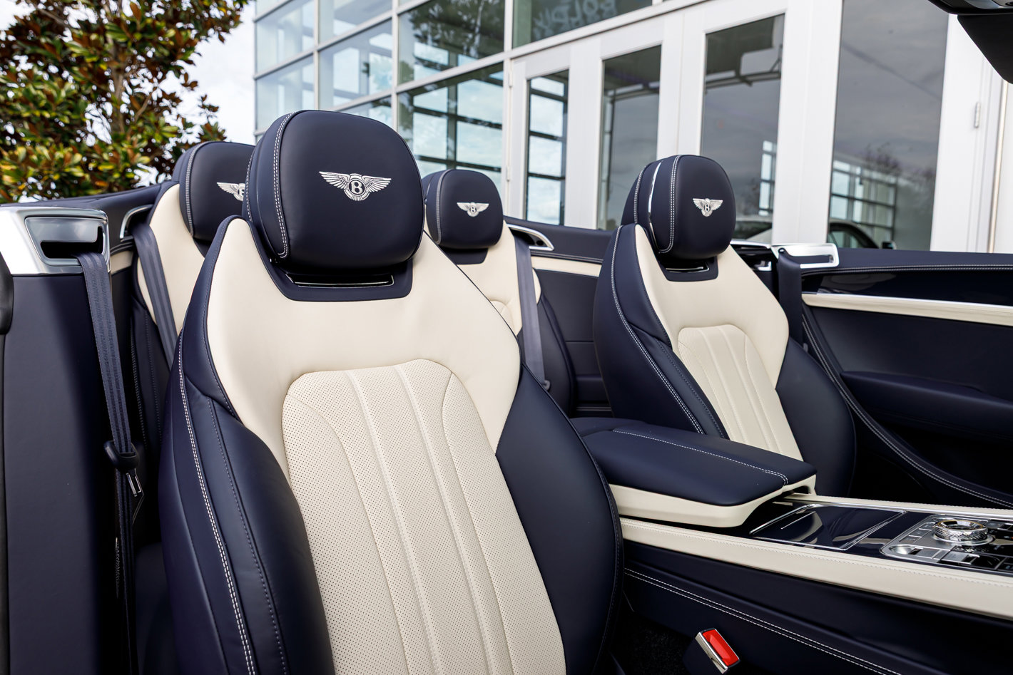 2026 Bentley Continental GTC - Photo 34