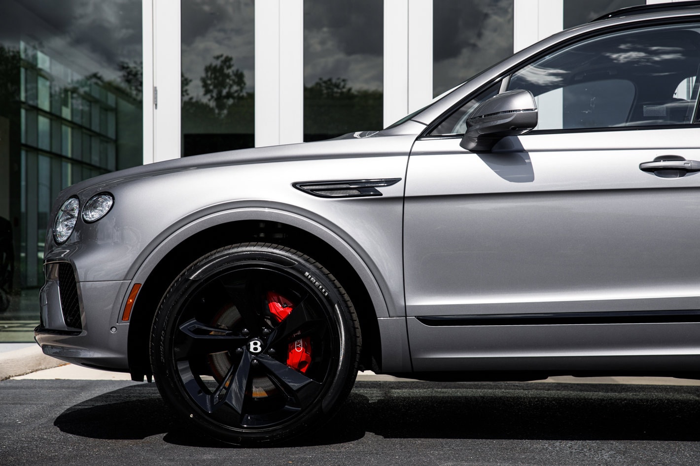 2026 Bentley Bentayga - Photo 9
