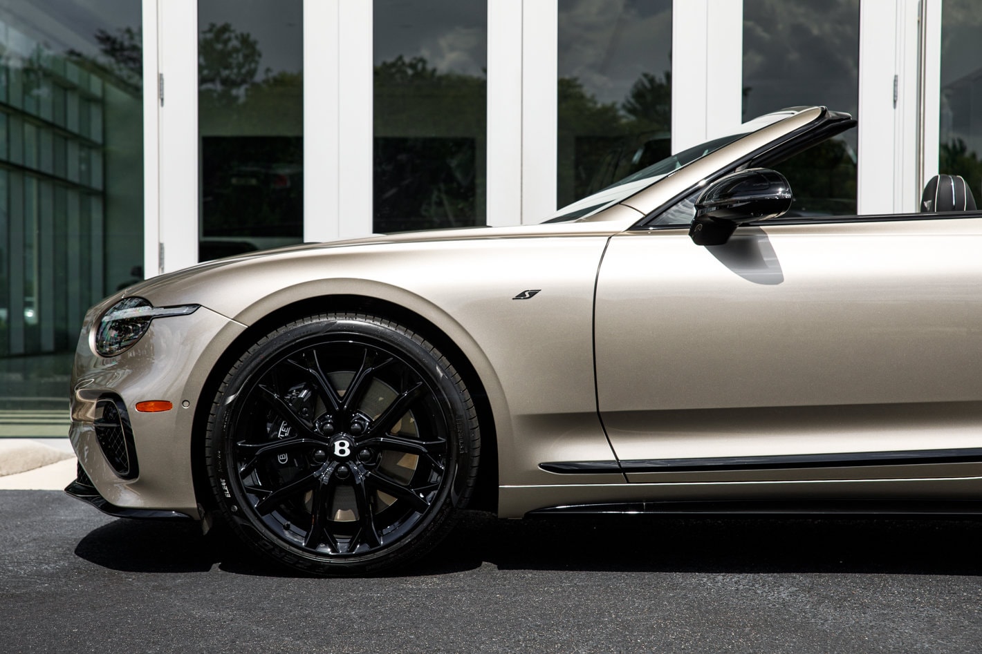 2026 Bentley Continental GTC - Photo 12