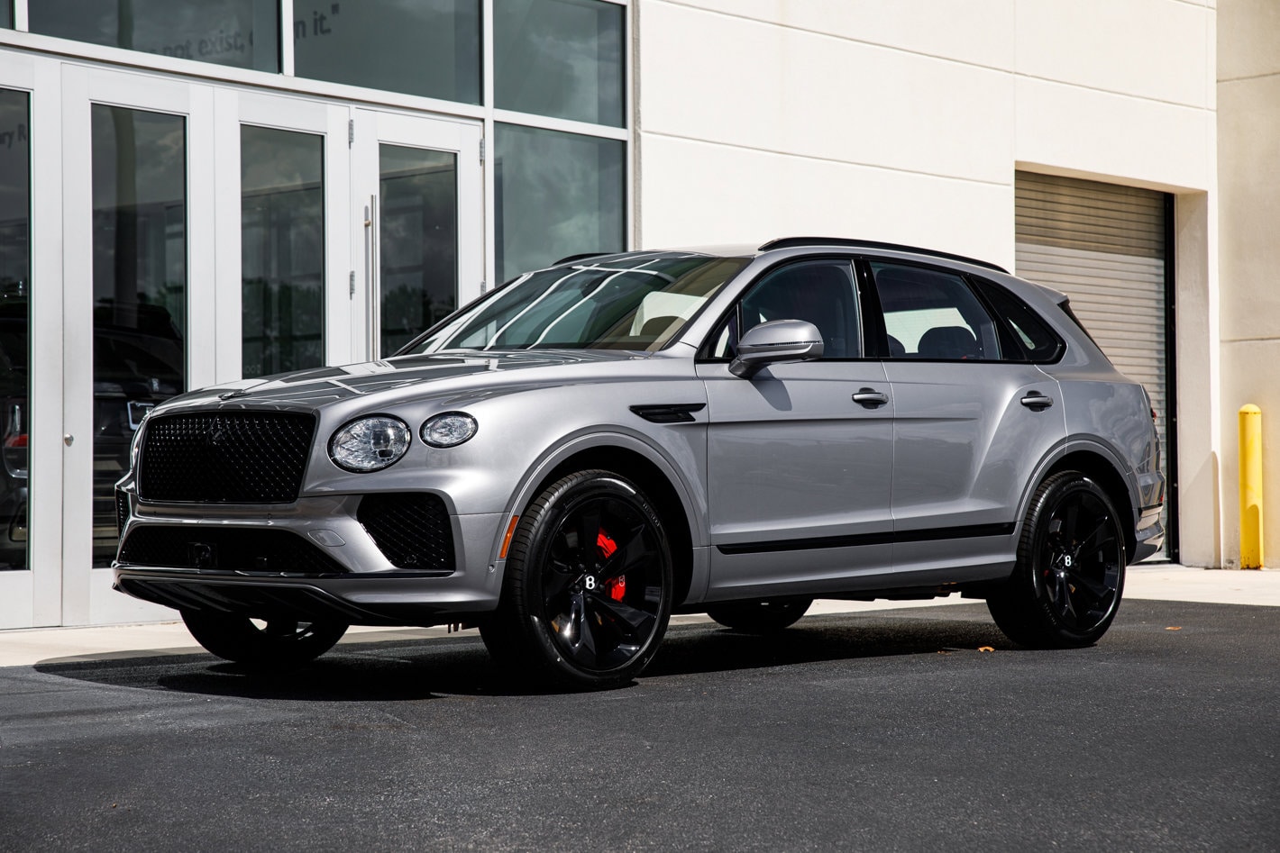 2026 Bentley Bentayga - Photo 6