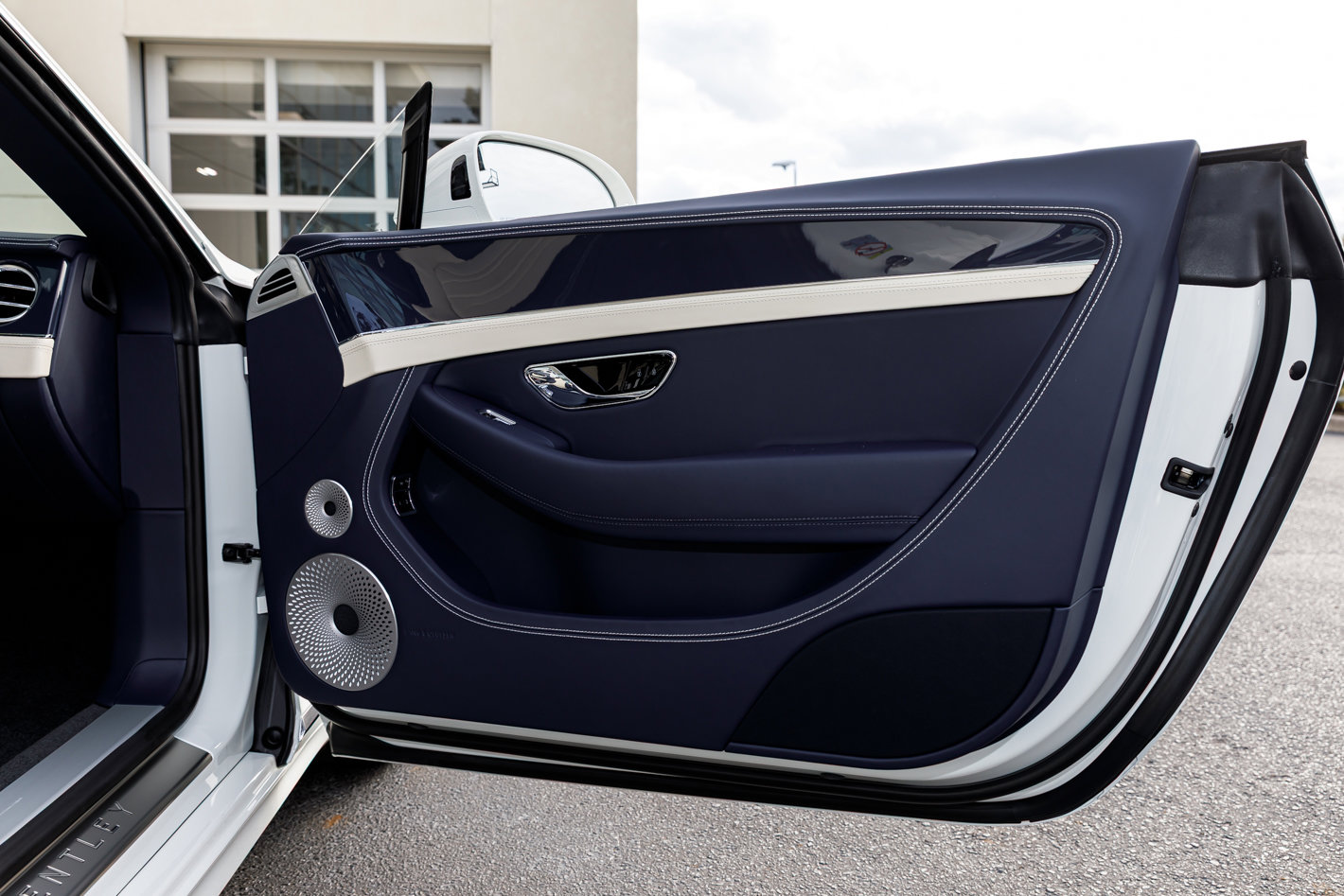 2026 Bentley Continental GTC - Photo 37