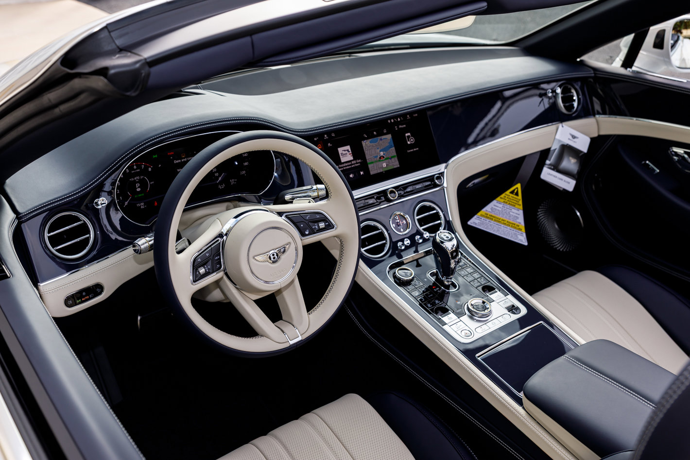 2026 Bentley Continental GTC - Photo 30