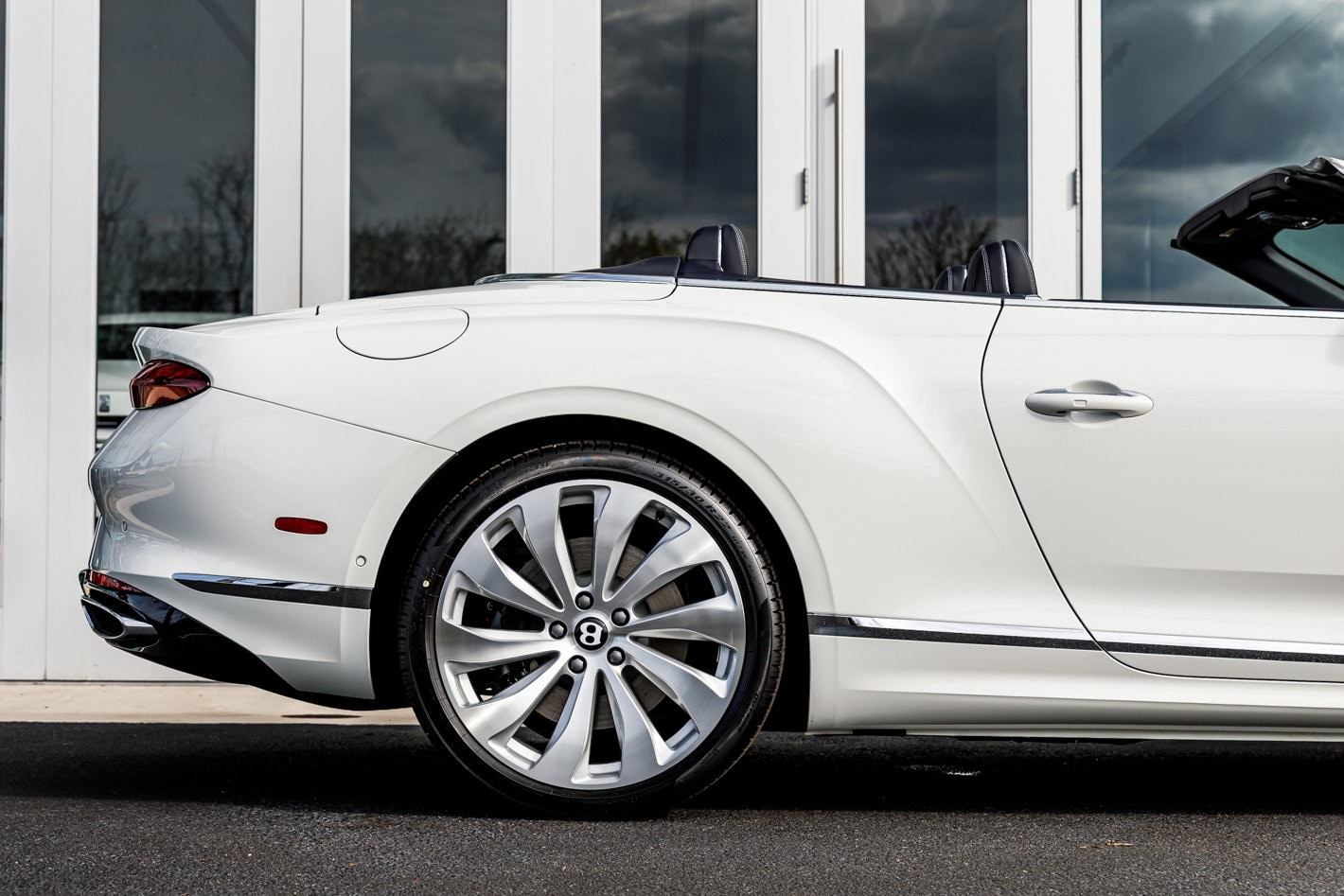 2026 Bentley Continental GTC - Photo 20