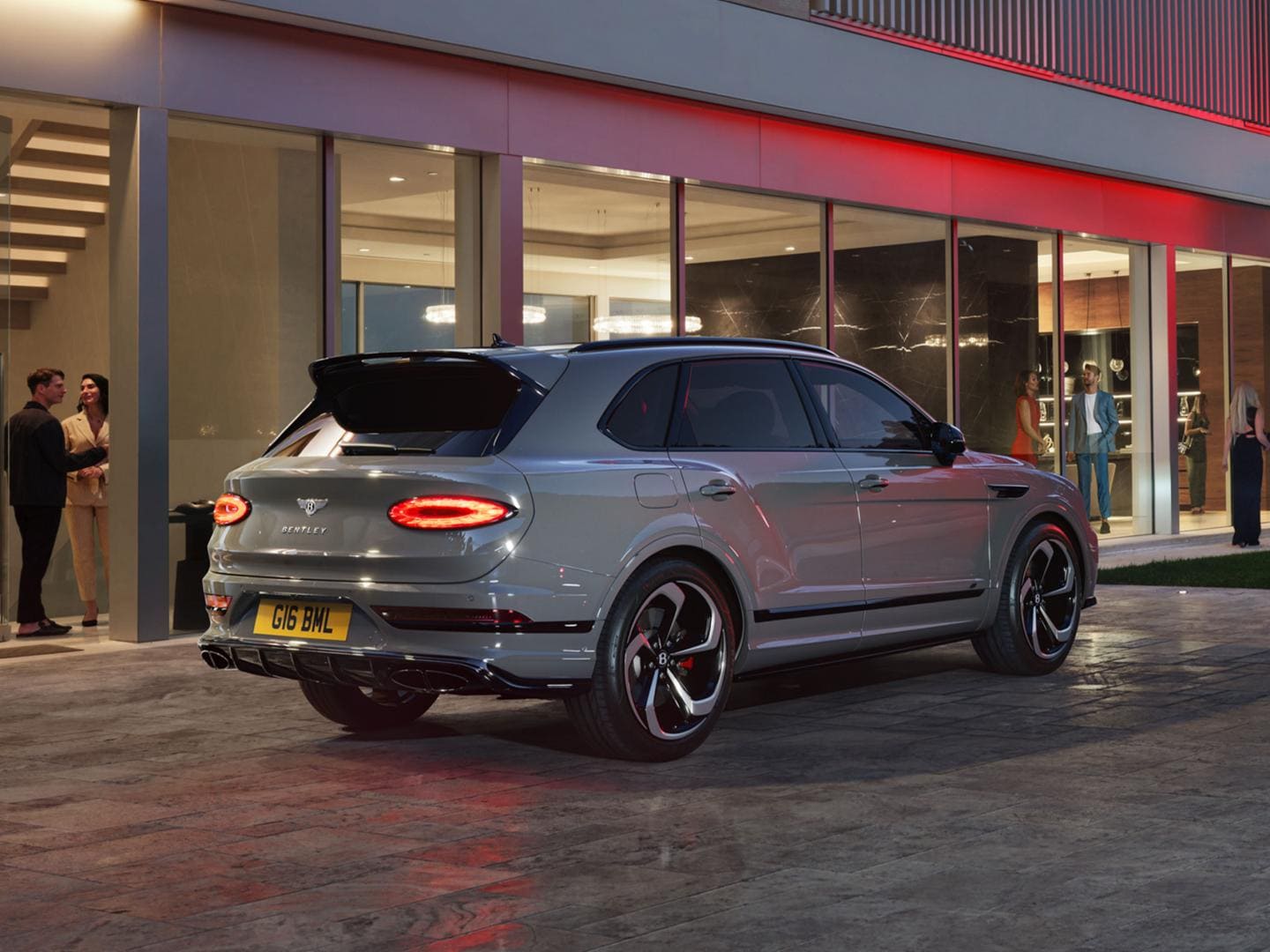 2024-bentley-Bentayga-rear-view-stoic.jpg