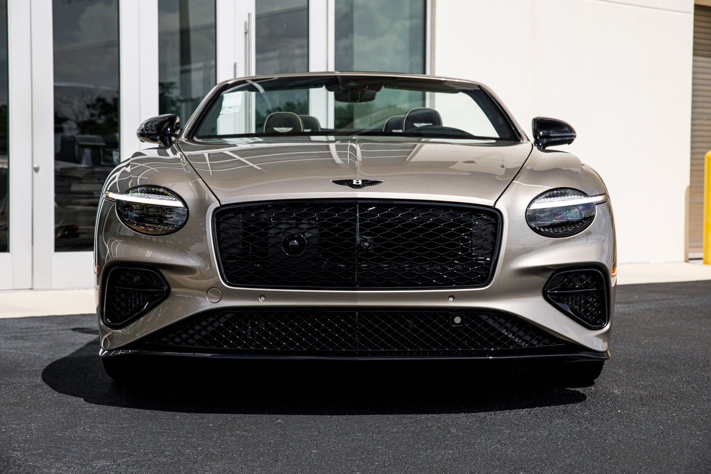 2026 Bentley Continental GTC - Photo 6