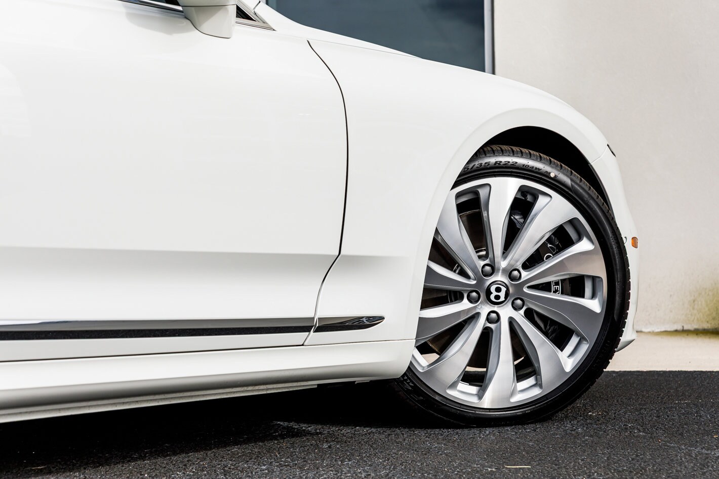 2026 Bentley Continental GTC - Photo 18