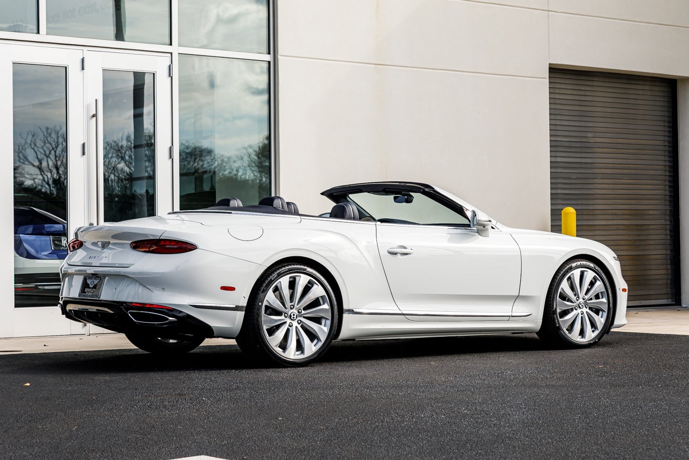 2026 Bentley Continental GTC - Photo 19