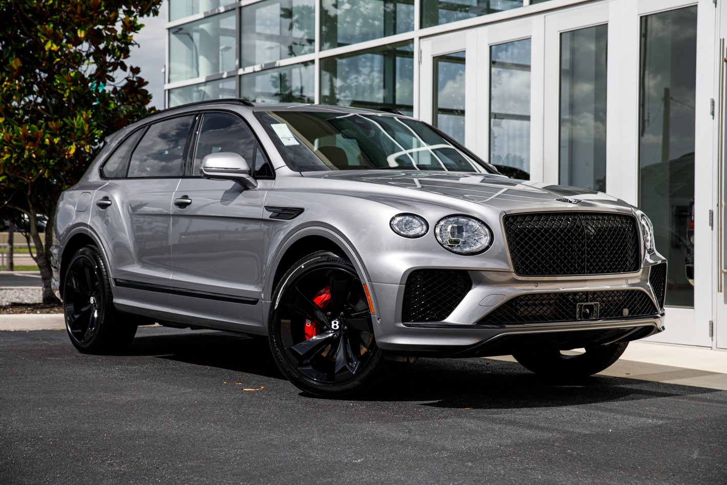 2026 Bentley Bentayga - Photo 23
