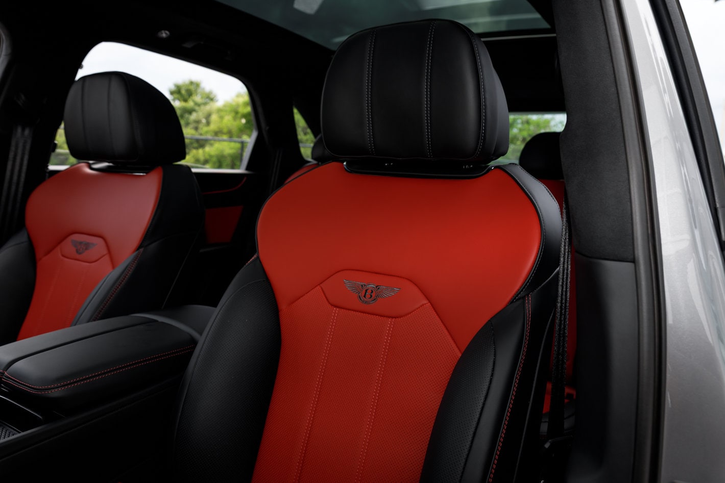 2026 Bentley Bentayga - Photo 30