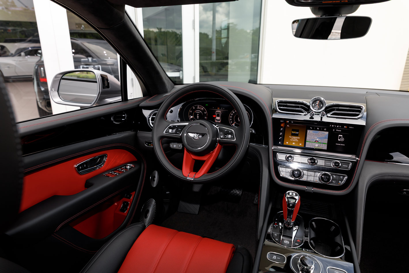 2026 Bentley Bentayga - Photo 36