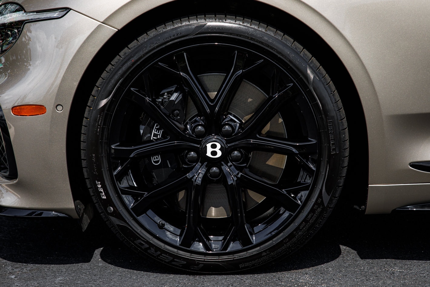 2026 Bentley Continental GTC - Photo 15