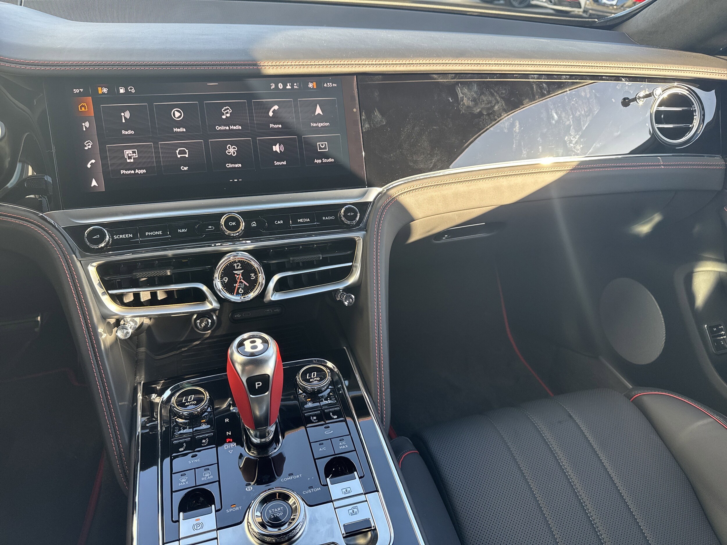 2026 Bentley Flying Spur - Photo 22