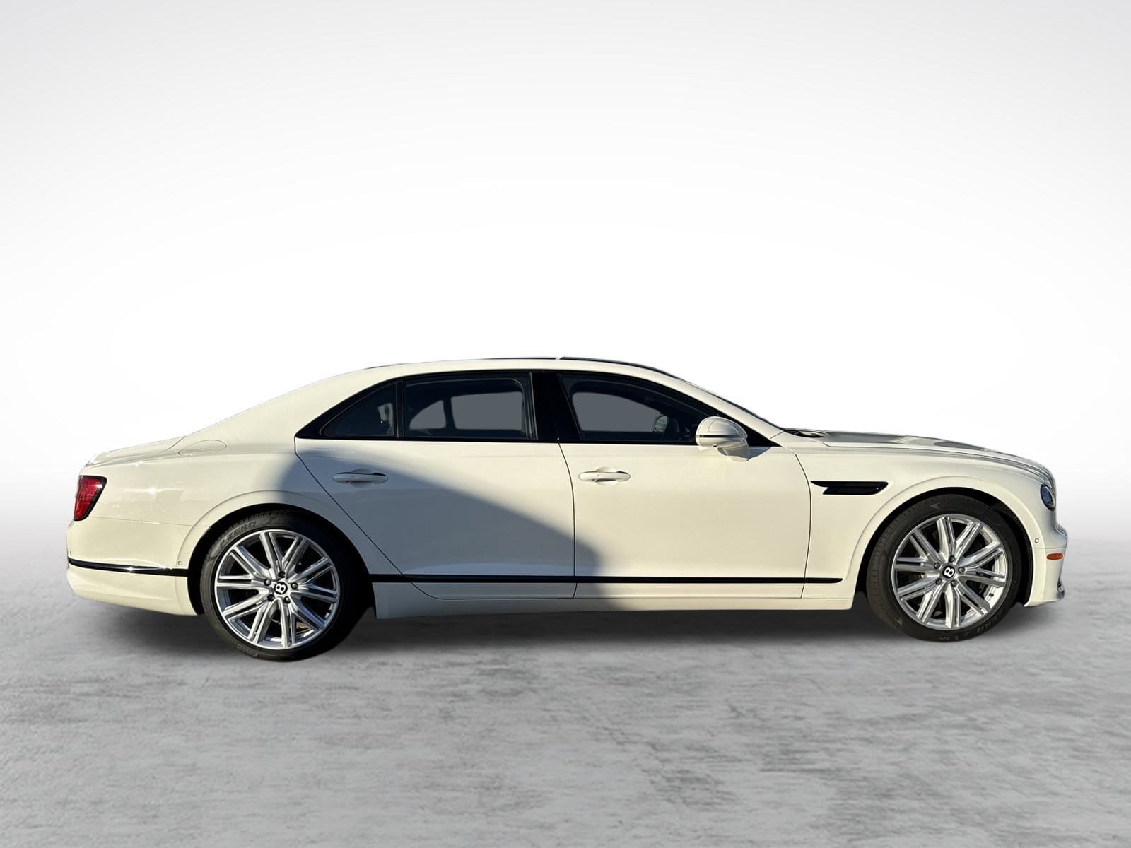 2026 Bentley Flying Spur - Photo 10