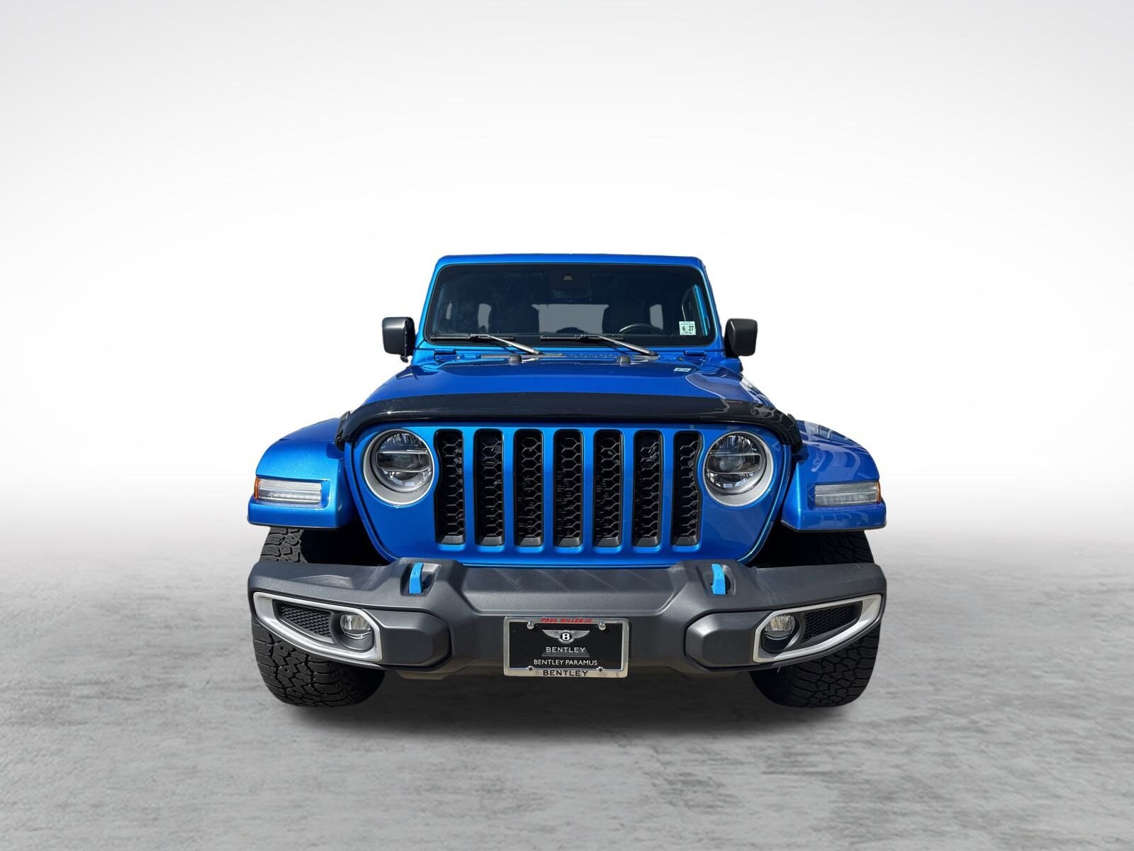 2022 Jeep Wrangler 4xe Unlimited Sahara photo 2
