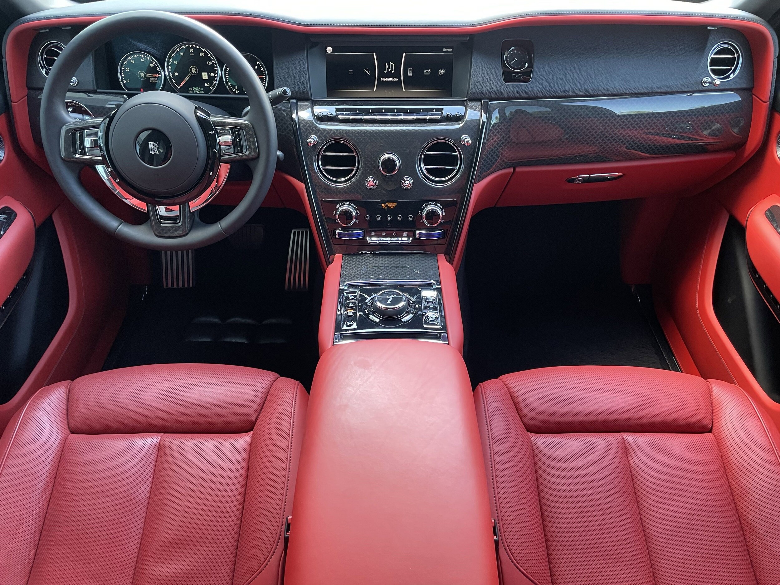 2024 Rolls Royce Cullinan Black Badge photo 4