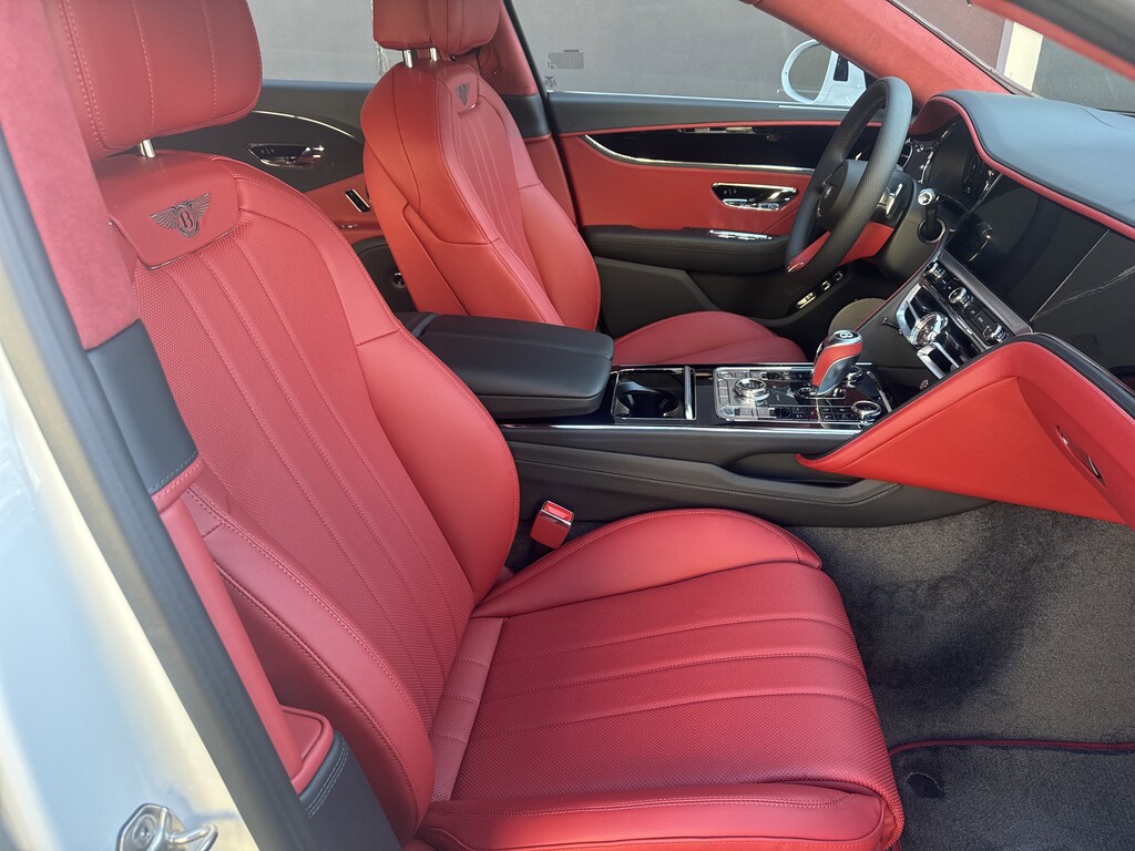 New 2026 Bentley Flying Spur Sedan