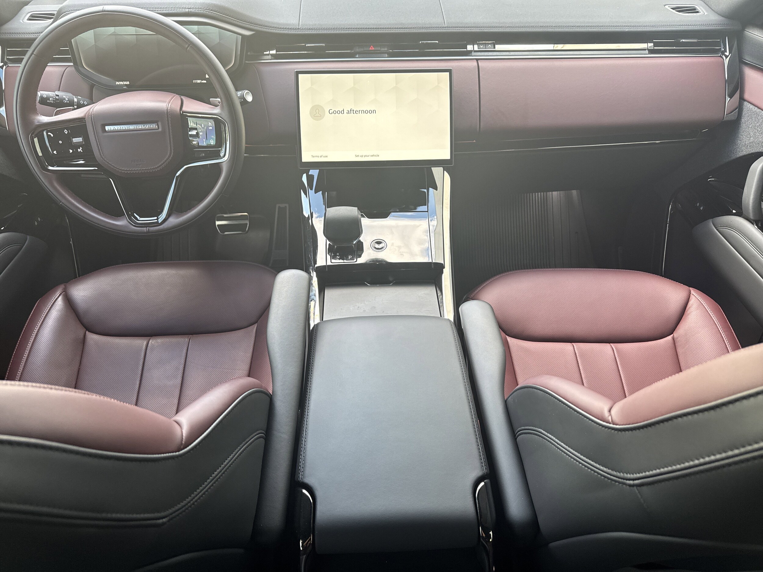 2025 Land Rover Range Rover Sport SE photo 4