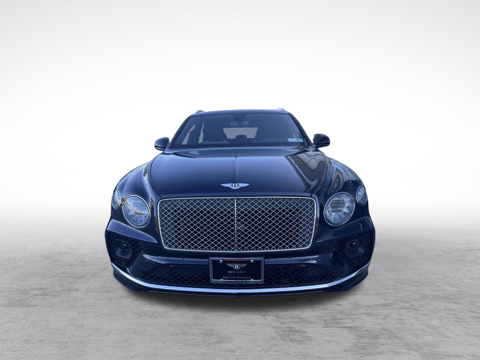 2021 Bentley Bentayga V8 photo 2