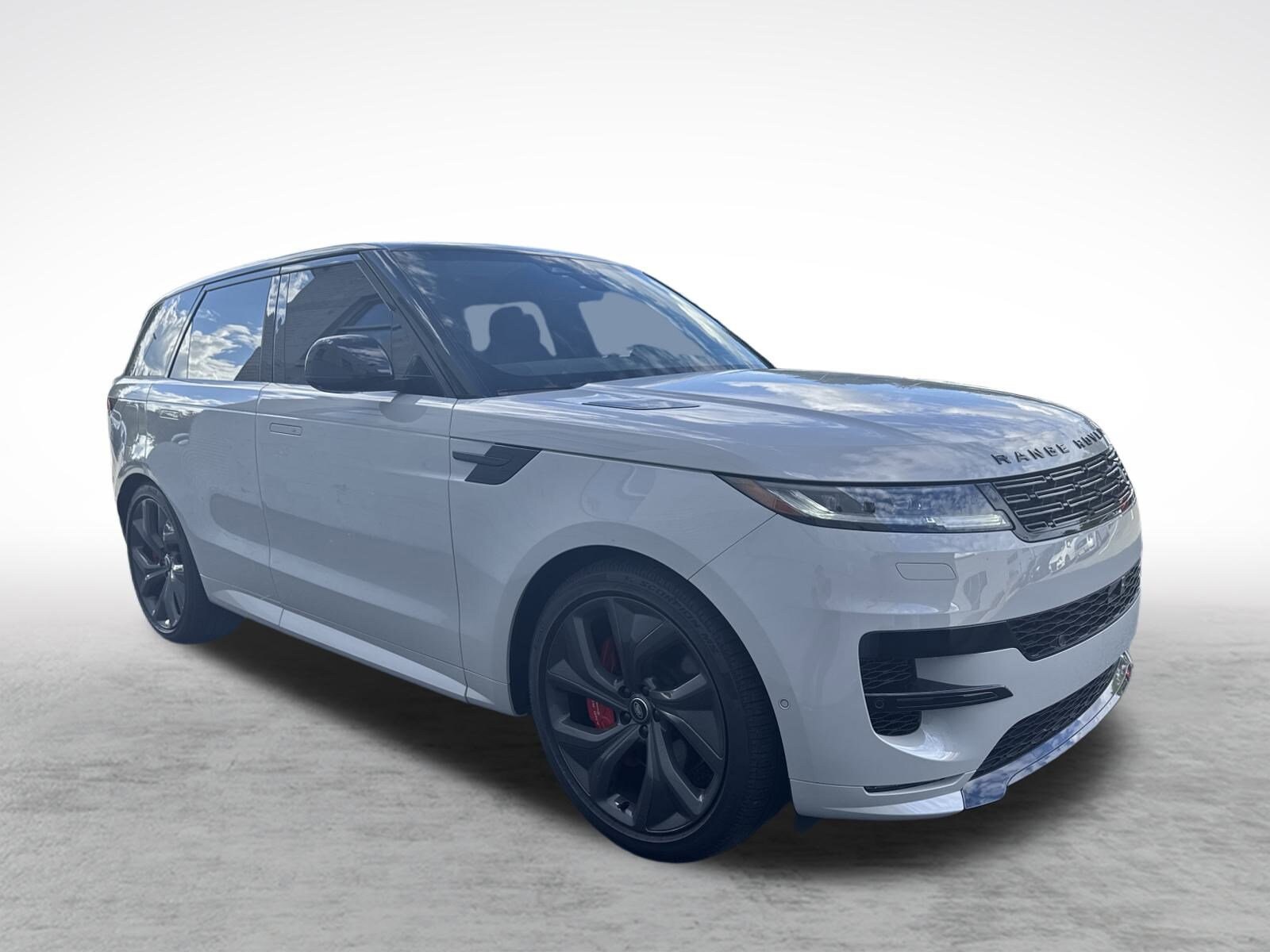 2025 Land Rover Range Rover Sport SE photo 3
