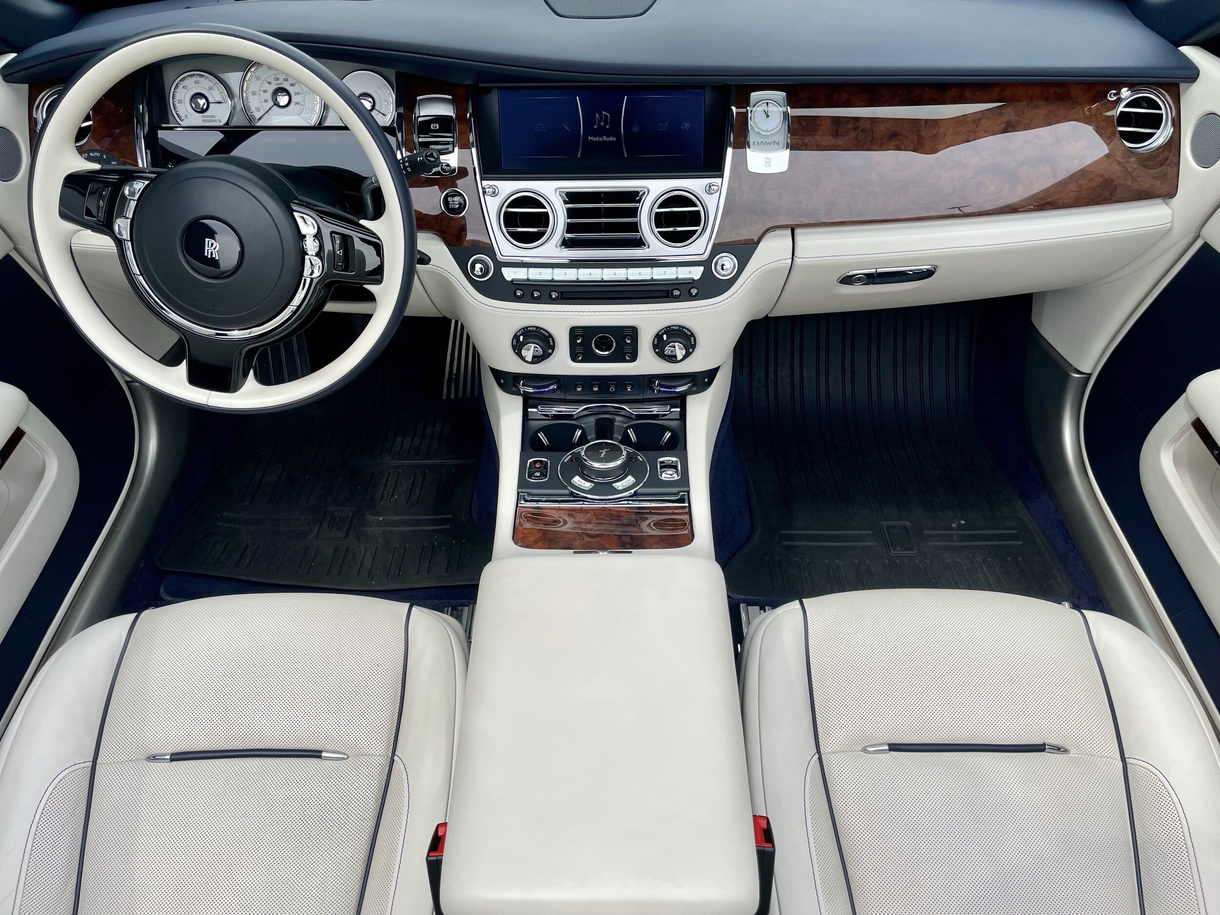 2020 Rolls Royce Dawn photo 4
