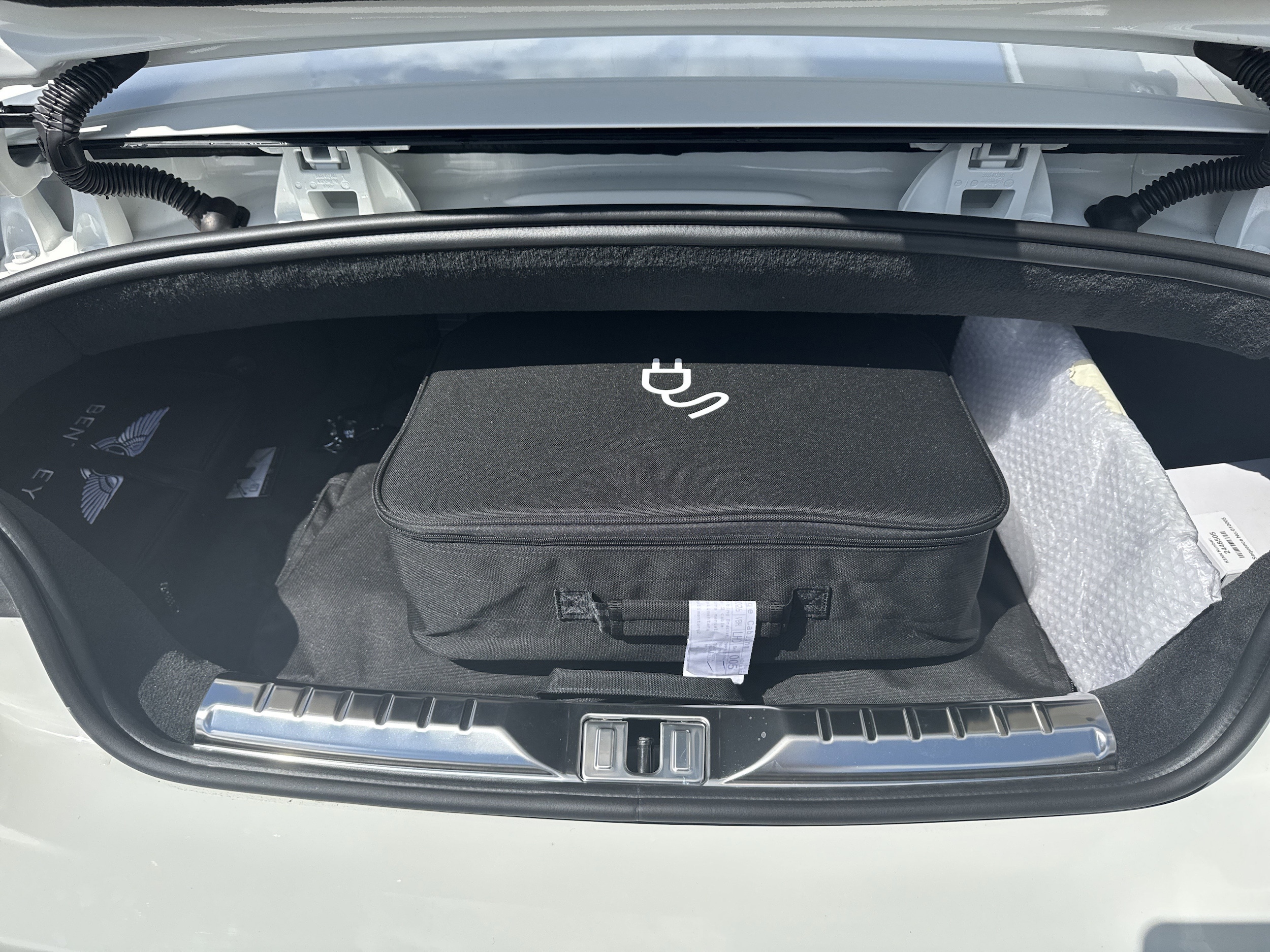 2026 Bentley Continental GTC - Photo 29