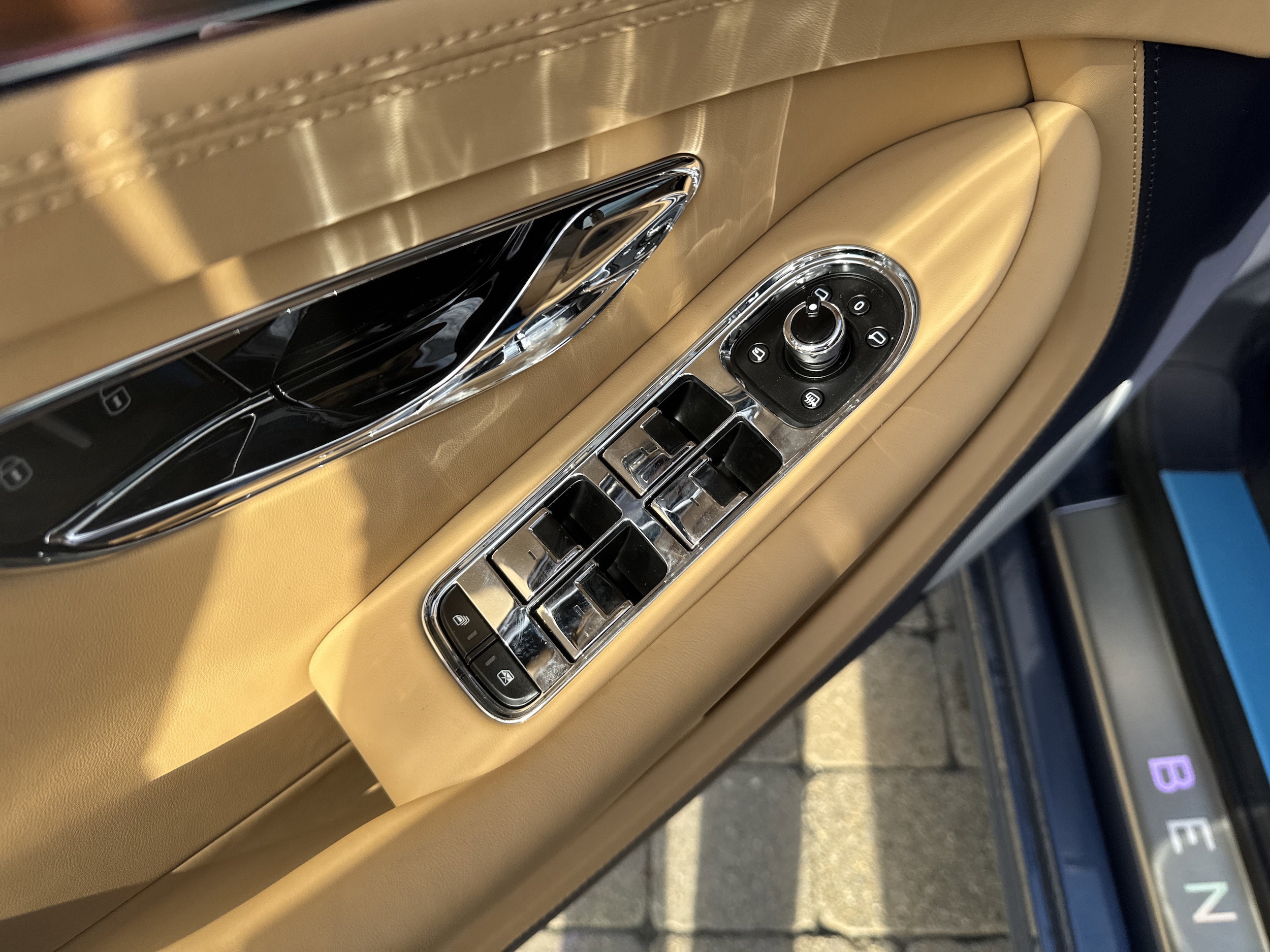 2026 Bentley Continental GTC - Photo 12