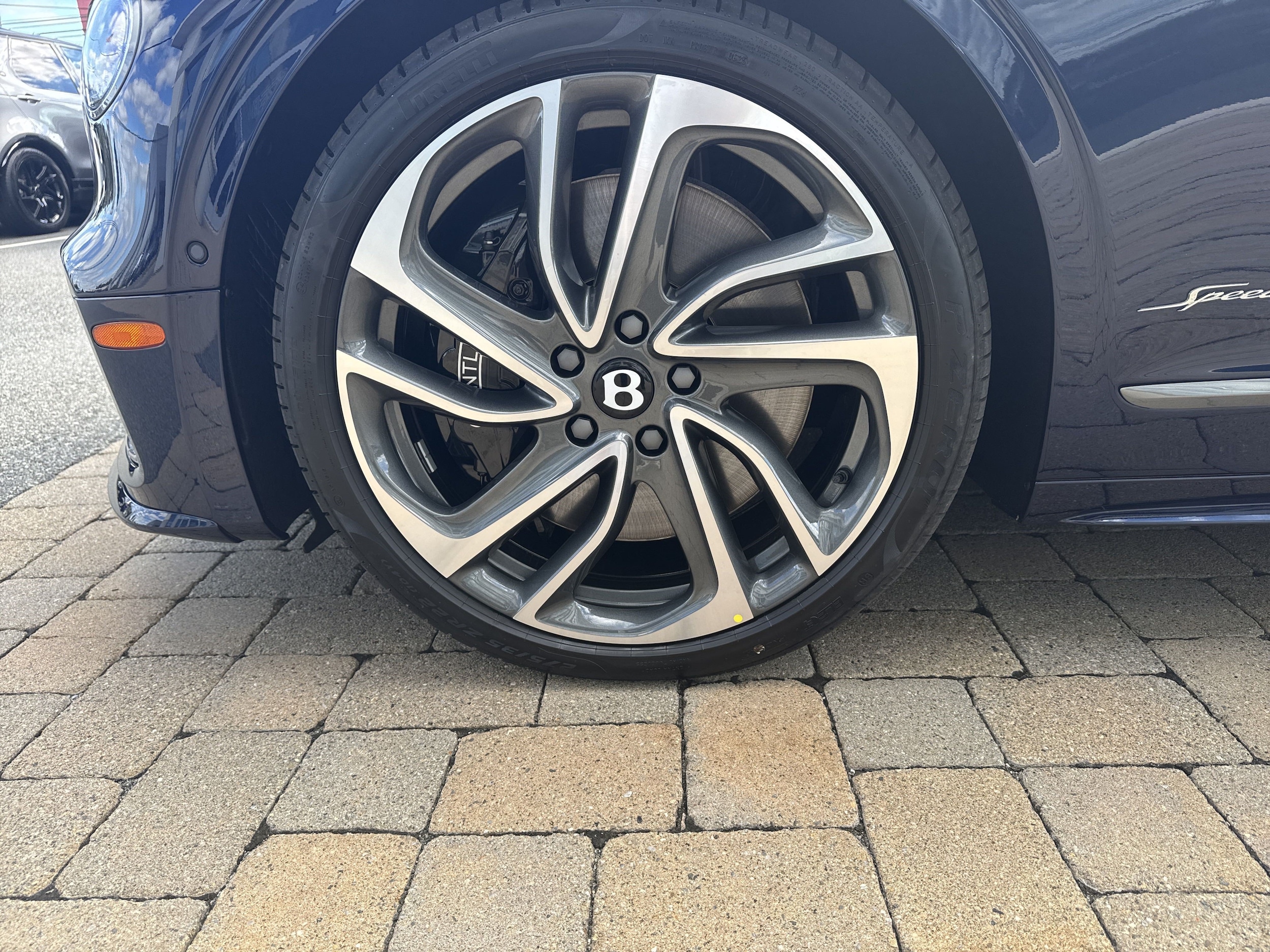 2025 Bentley Flying Spur Speed - Photo 6