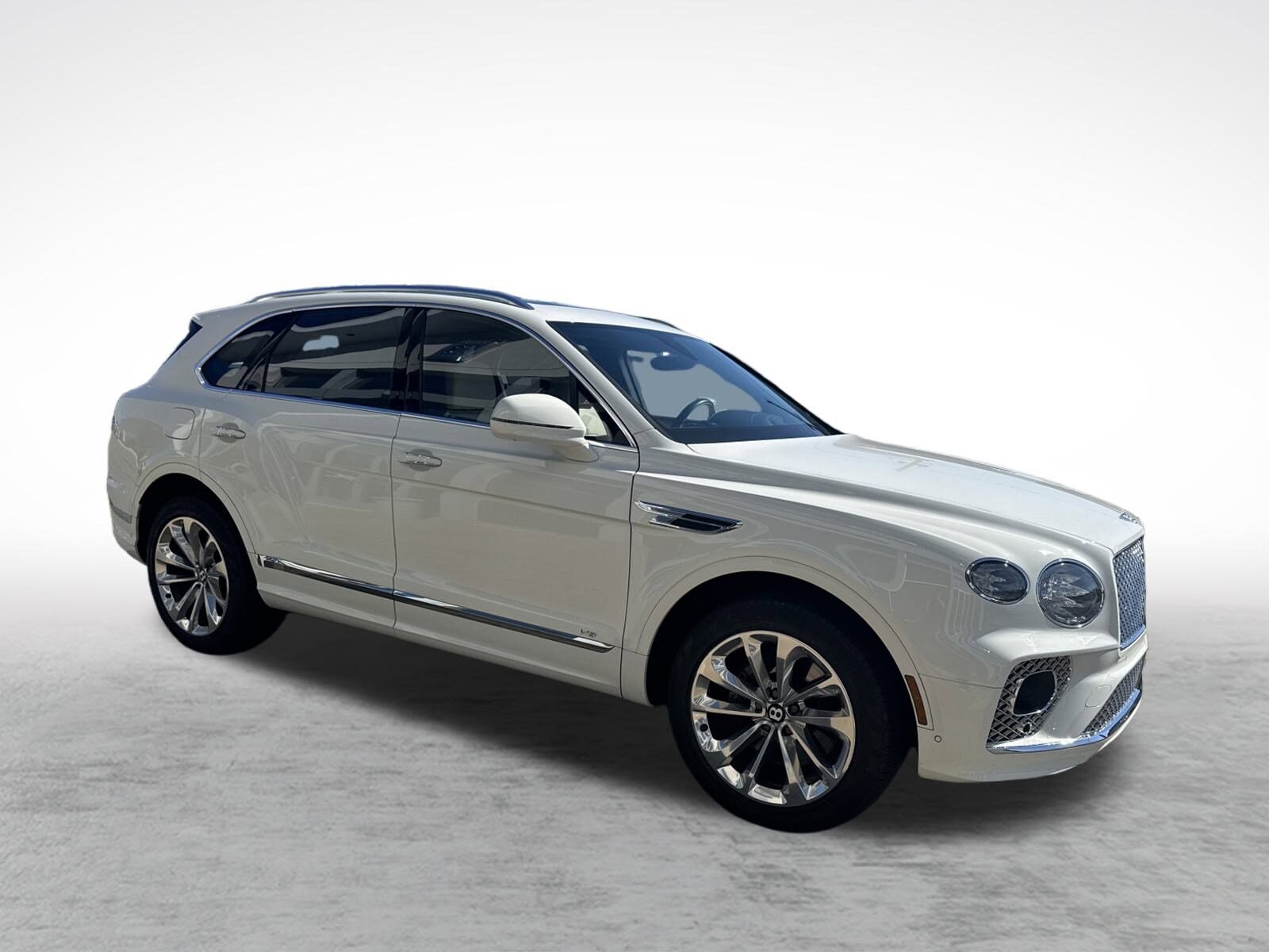 2022 Bentley Bentayga V8 photo 3